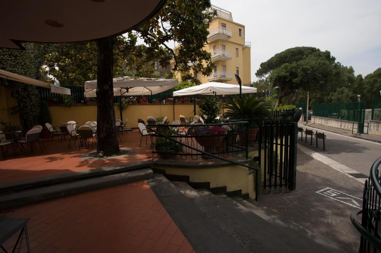 Hotel Serena