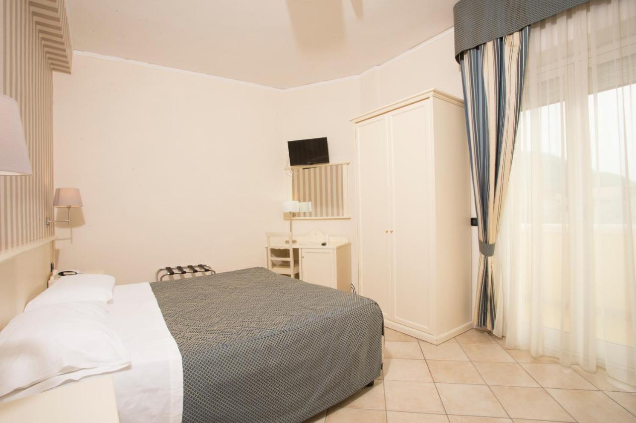 Serena 4* Castellammare di Stabia