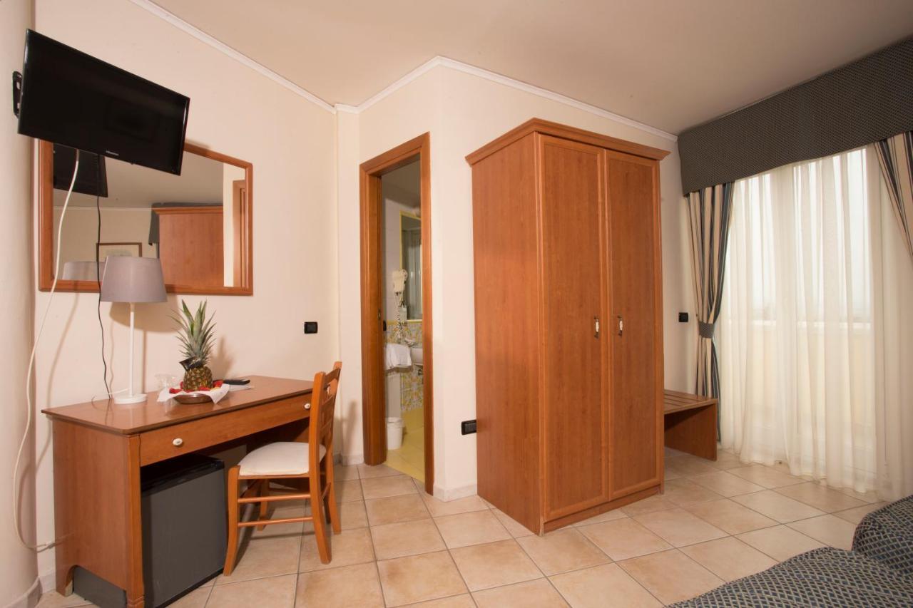 Serena 4* Castellammare di Stabia